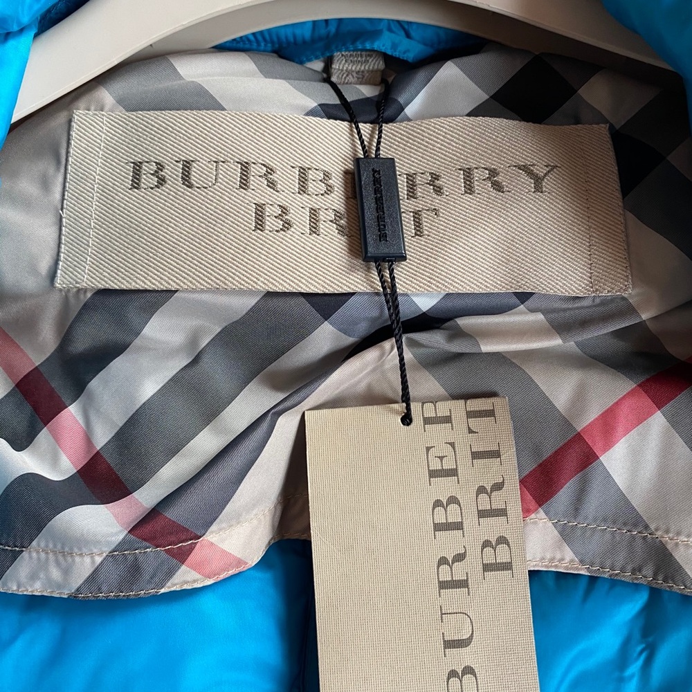 New Burberry Hooded Down Coat - Picture 2 of 11